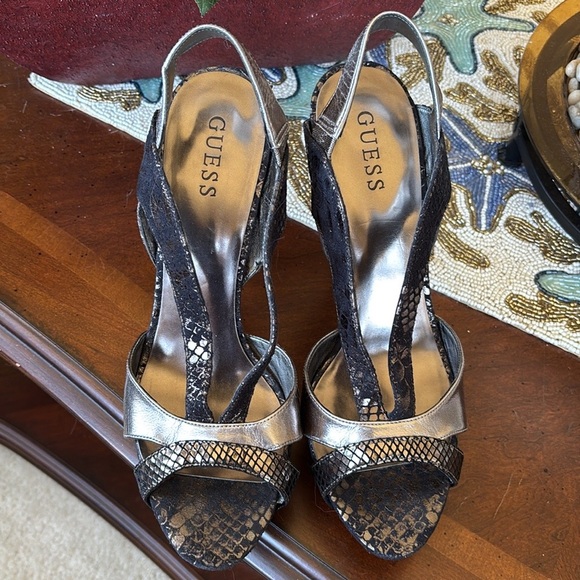 GUESS Genuine Leather Black Metallic Pewter Snakeskin Slingback Platform Heels - Picture 7 of 15